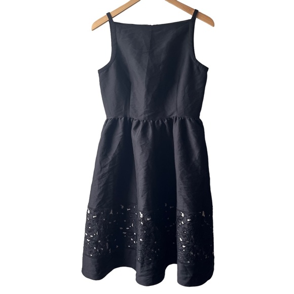 Kate Spade Black Sleeveless Lace Panel Fit and Flare Dress, Size: 6 - Picture 3 of 10
